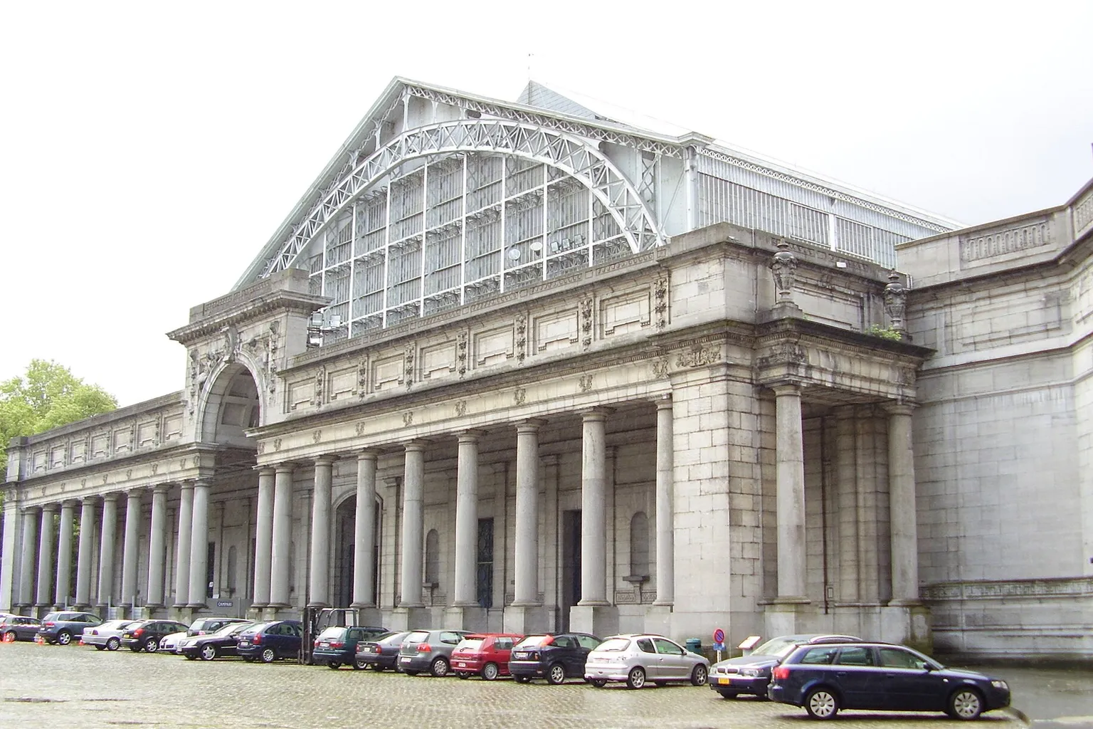 Autoworld tickets: hidden booking traps and visitor savings