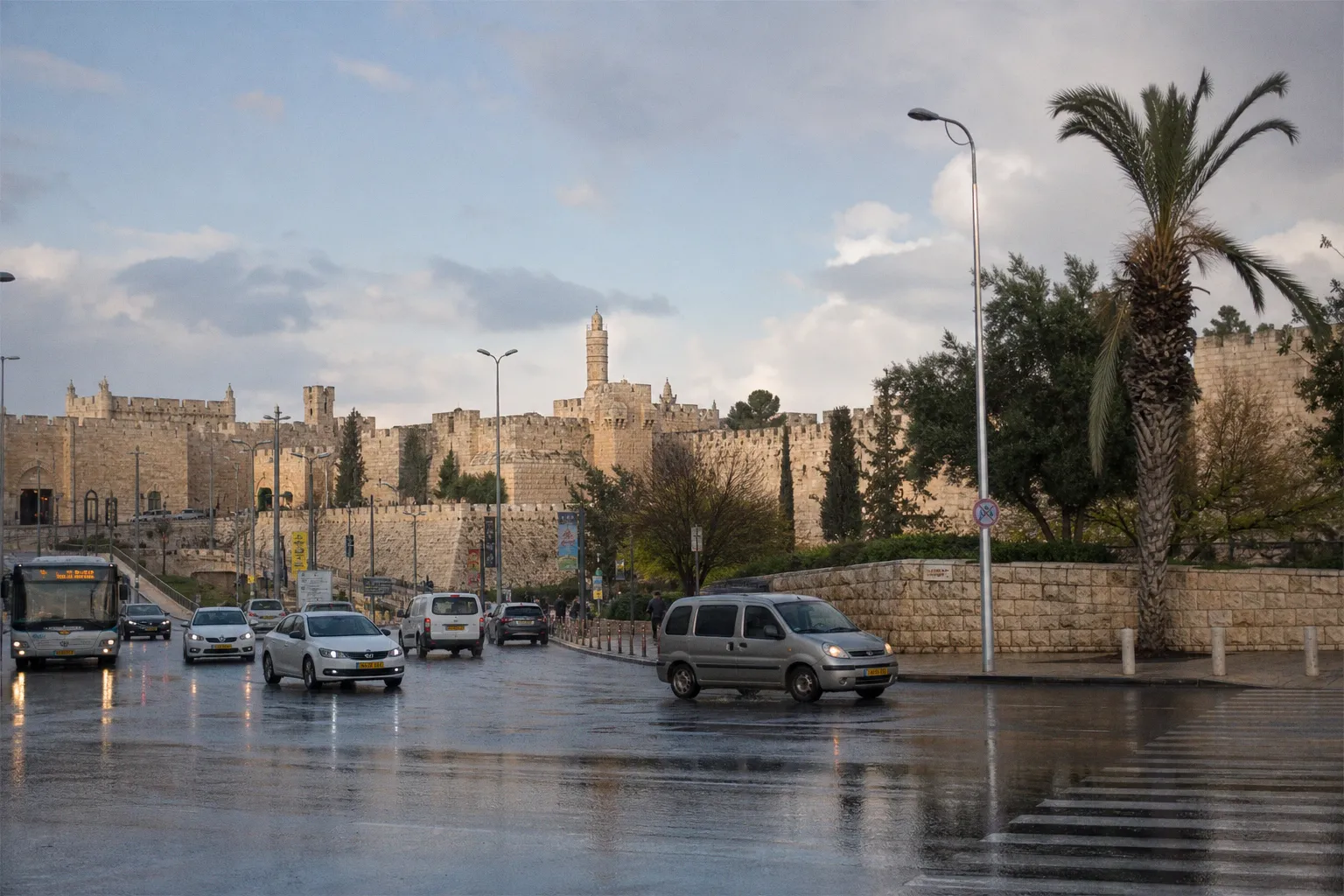 Car Rental in Jerusalem (Israel): A Practical Guide